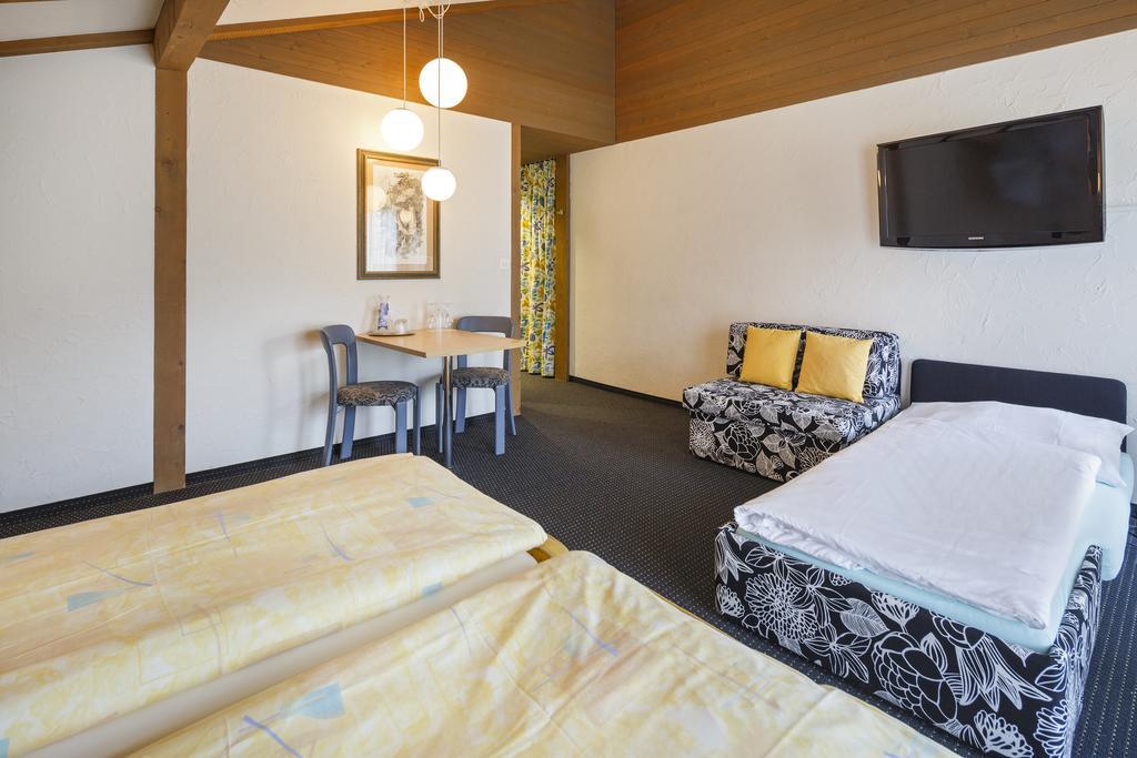 Standard Quadruple Room,566405766:JPEG